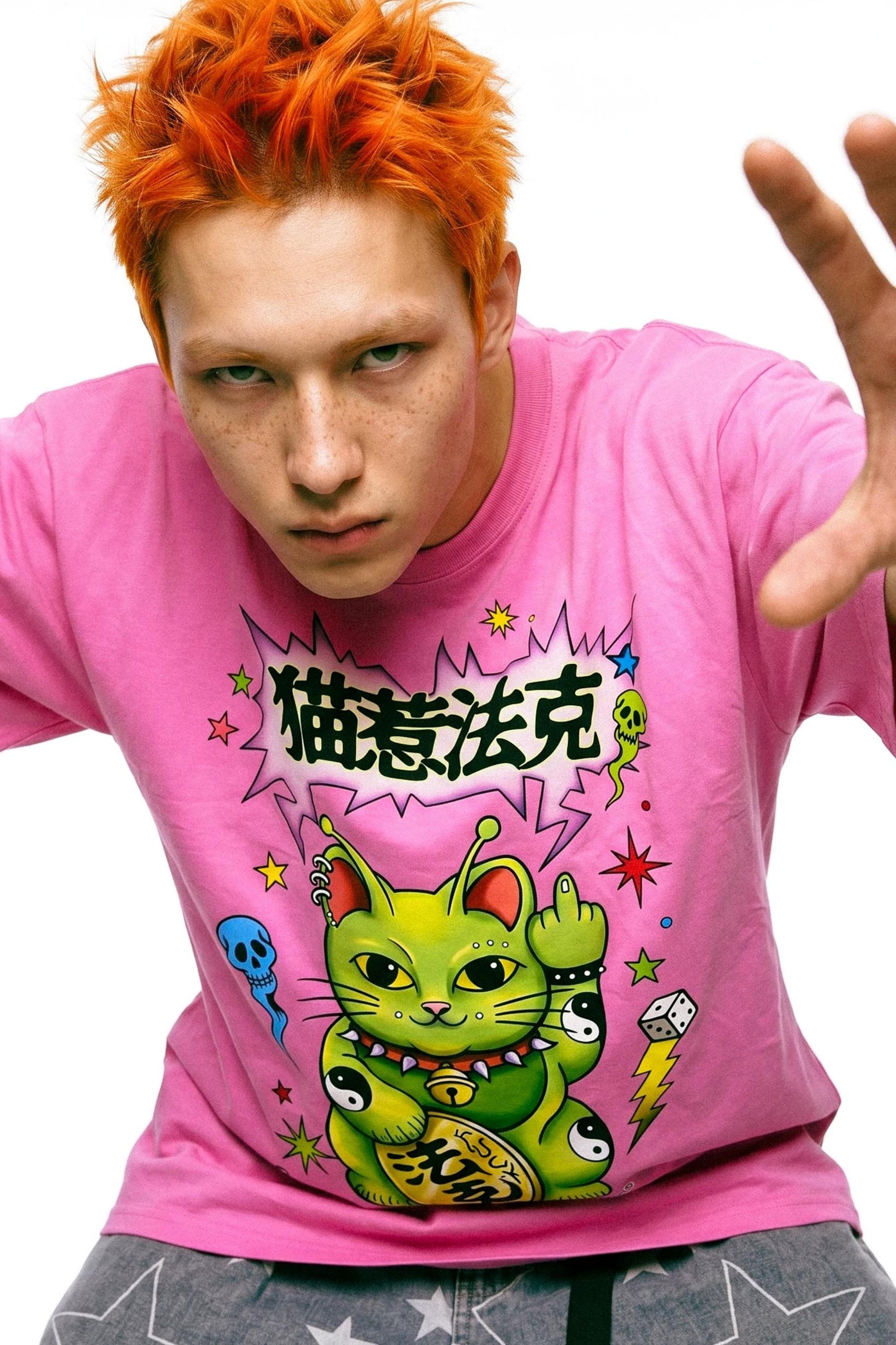 Alien-Glückskatze-T-Shirt