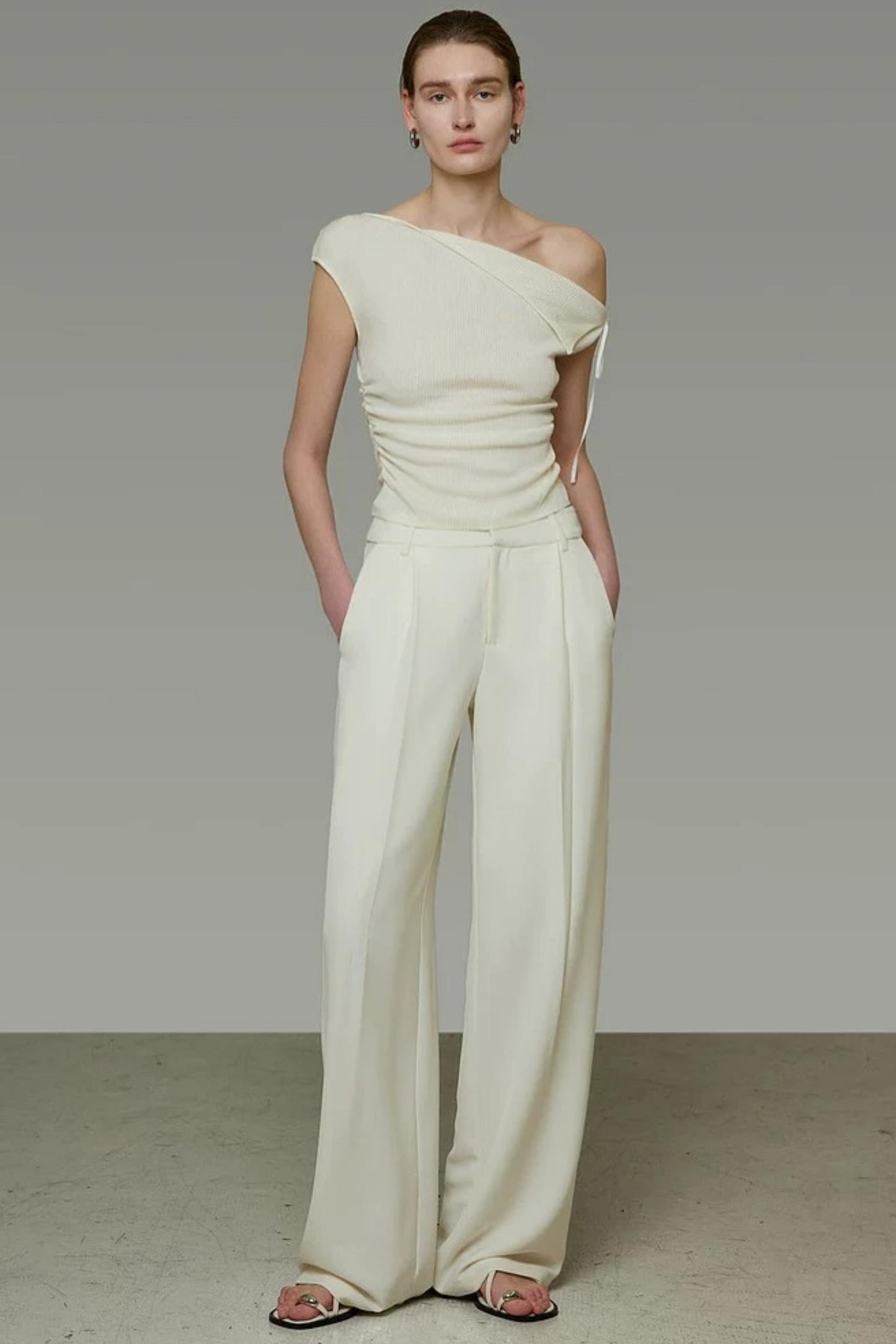 Off-White Pleated Wide-Leg Pants