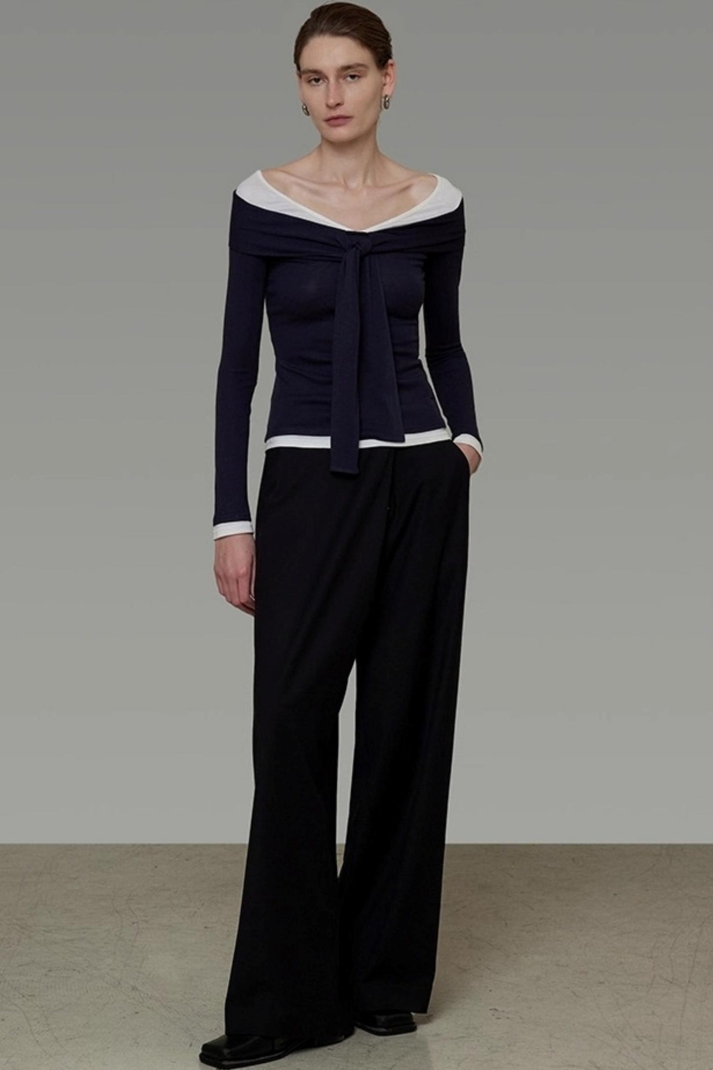 Contrasting One-Shoulder Knitwear