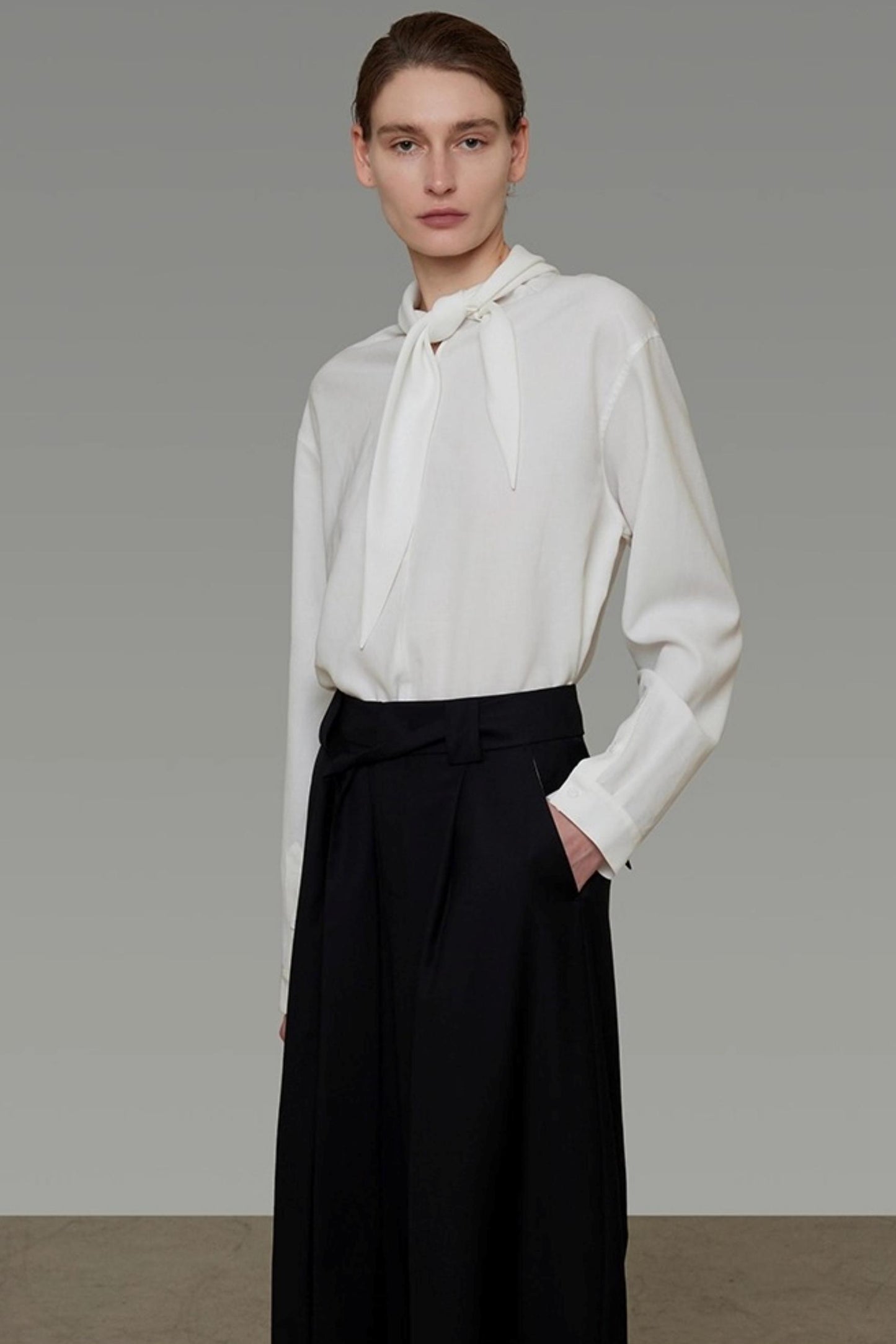 Autumn White Lace-Up Shirt