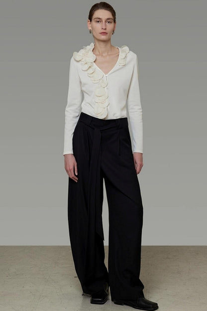 Three-Dimensional V-Neck Knitted Sweater