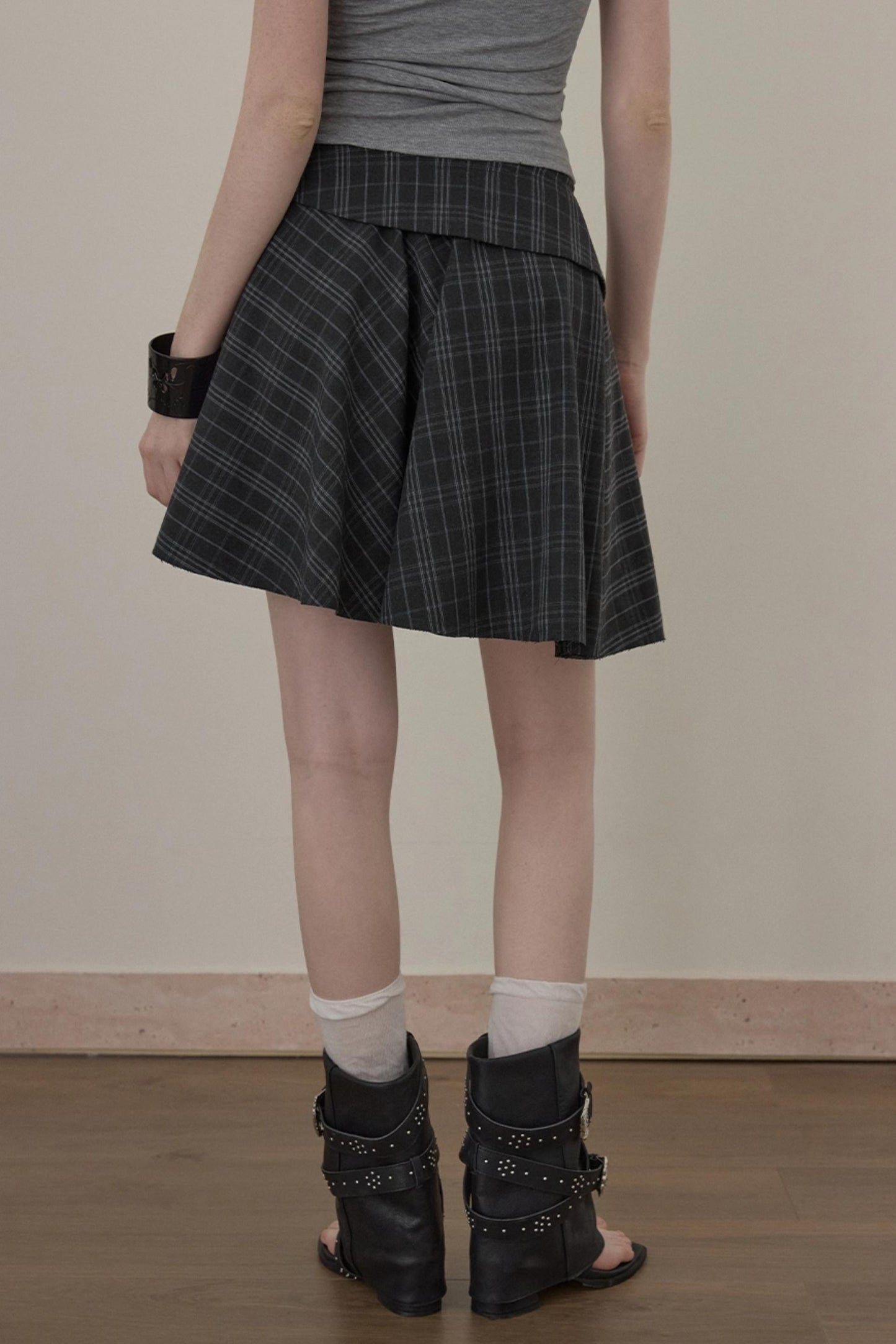 Pre-Autumn Pleated Skirt
