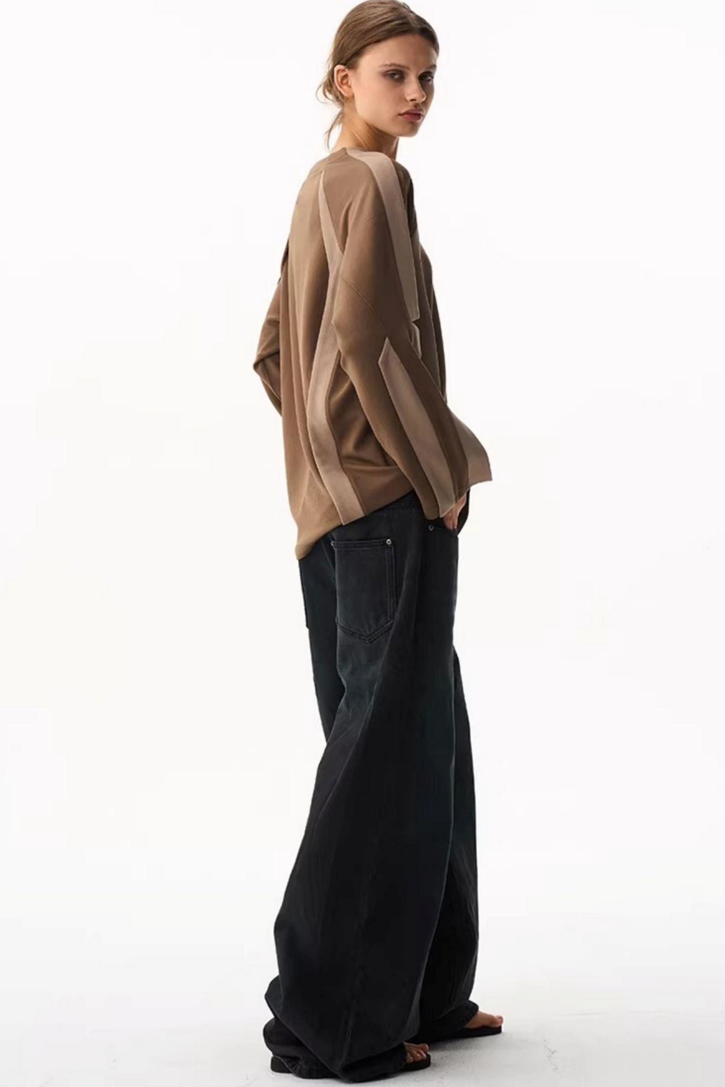 V-Neck Contrasting Long-Sleeved Top