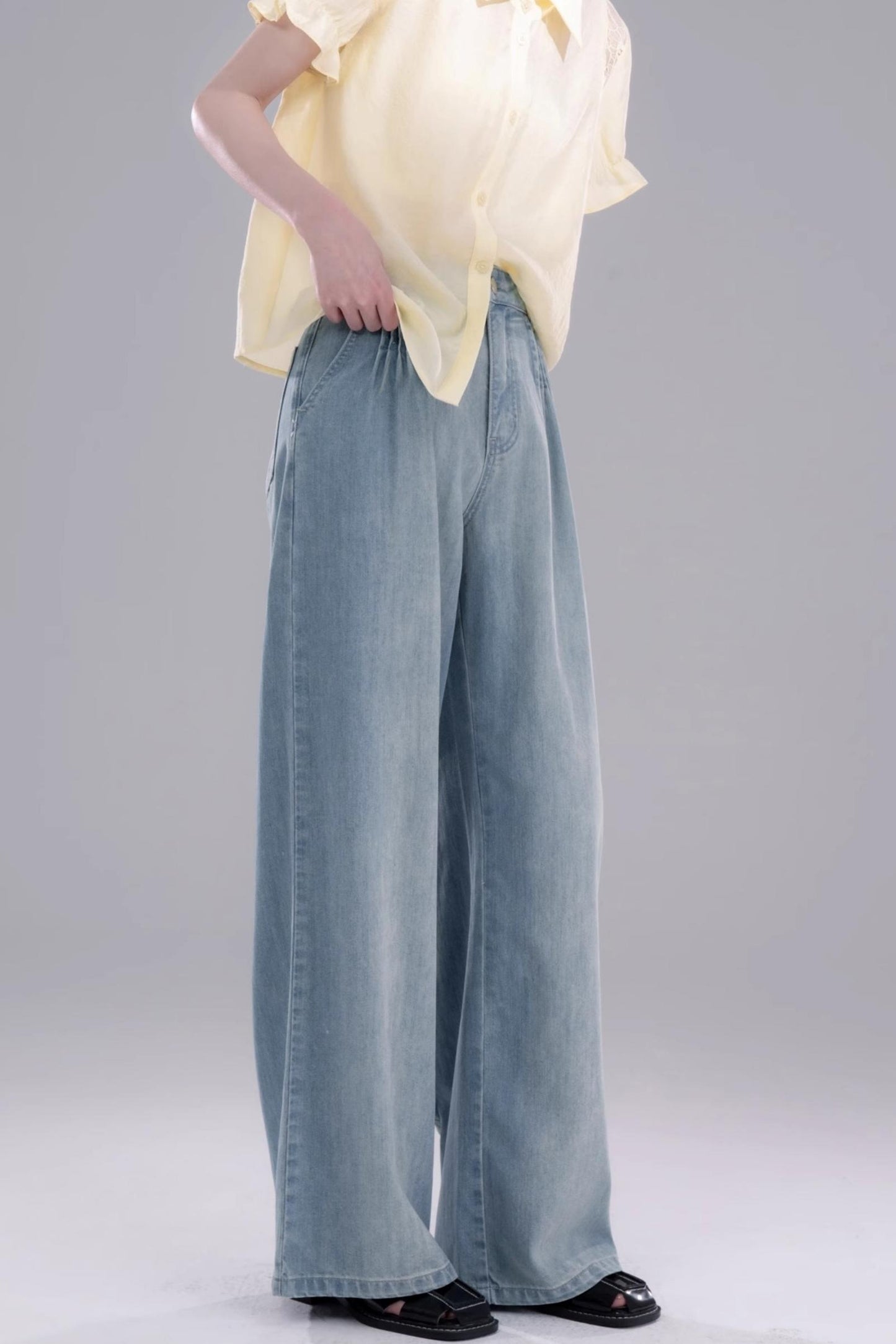 Zero Gravity Wide Leg Jeans