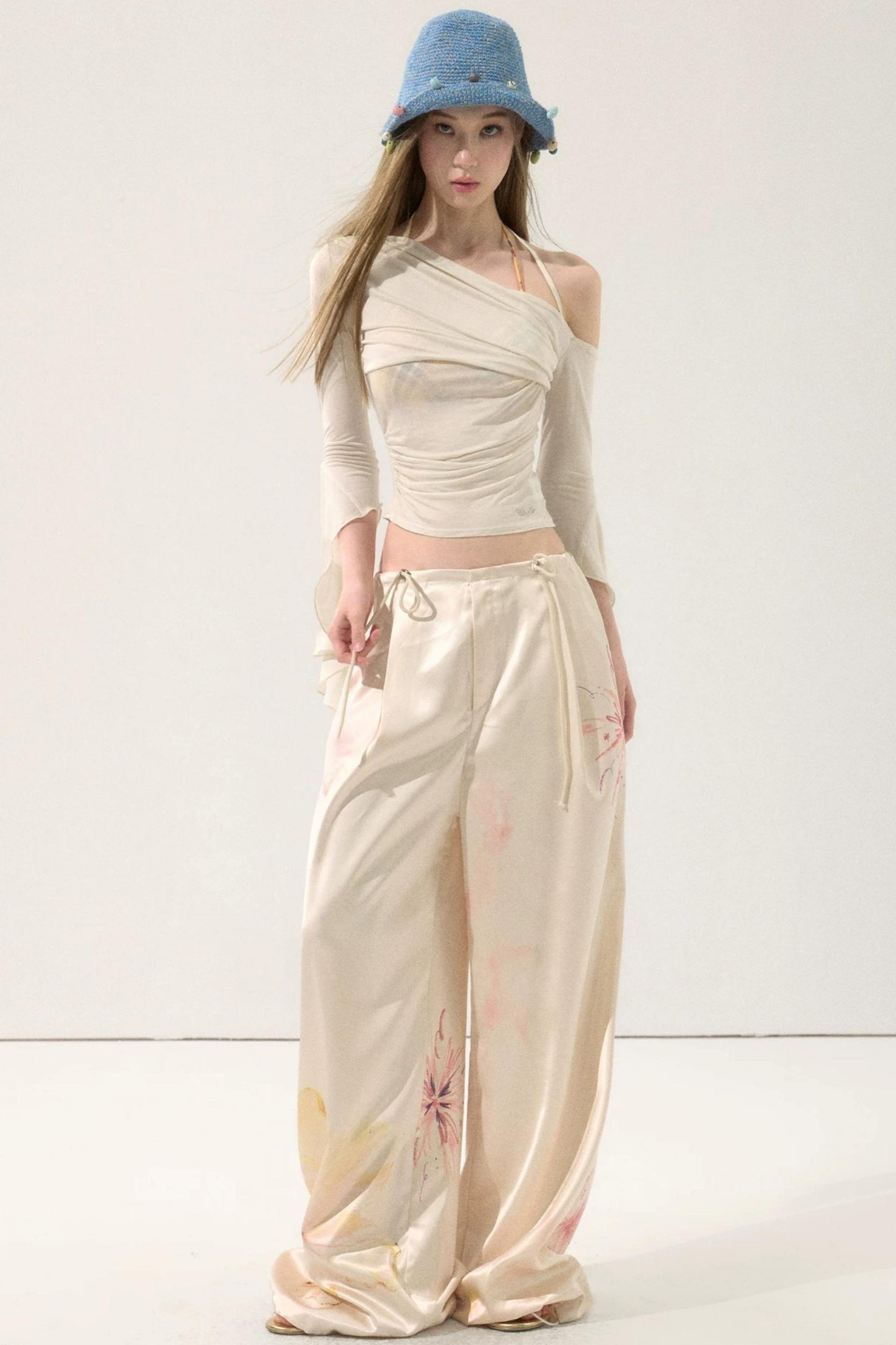 Sweet Off-Shoulder Pleated Top