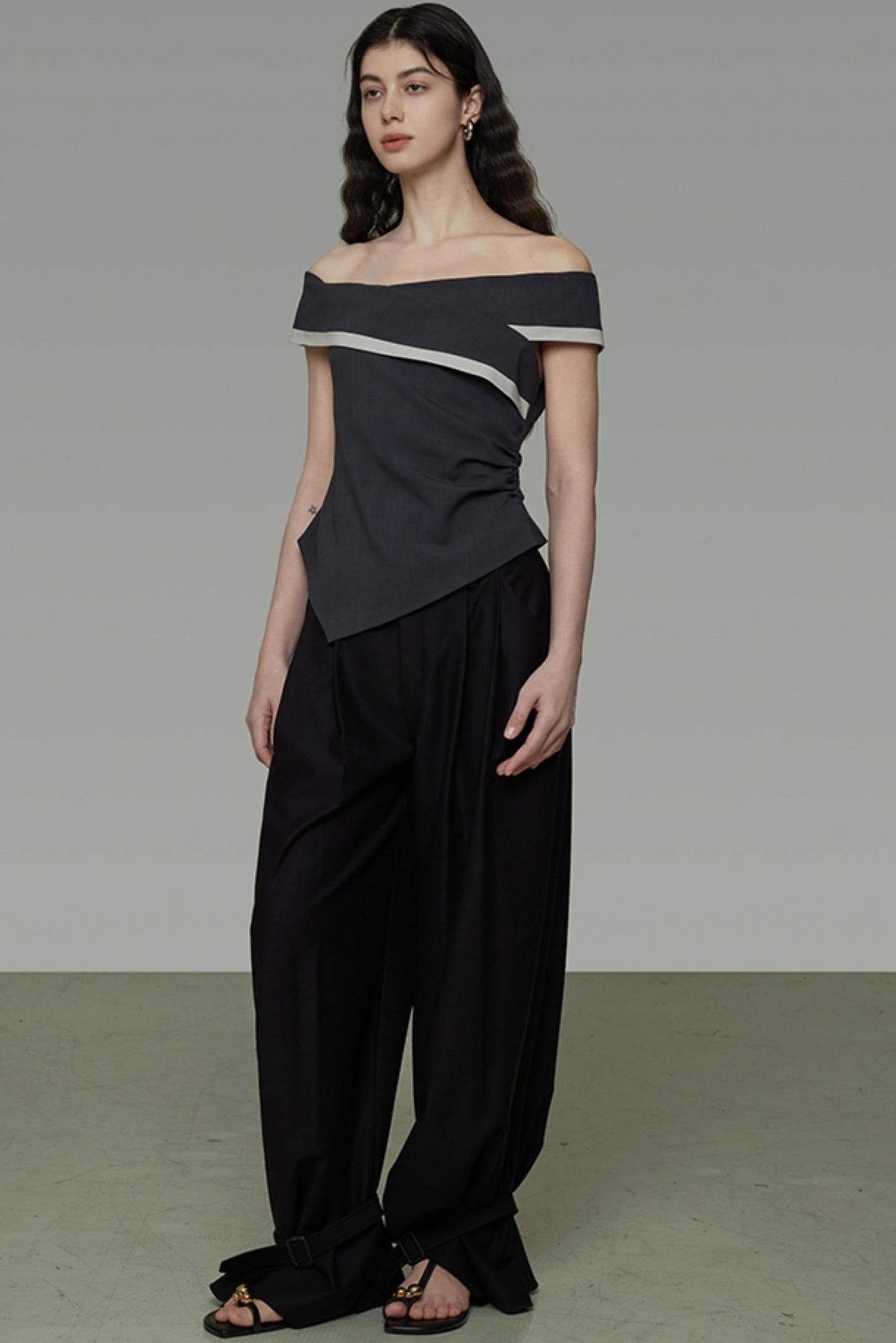 Contrast Color Slim Fit T-Shirt