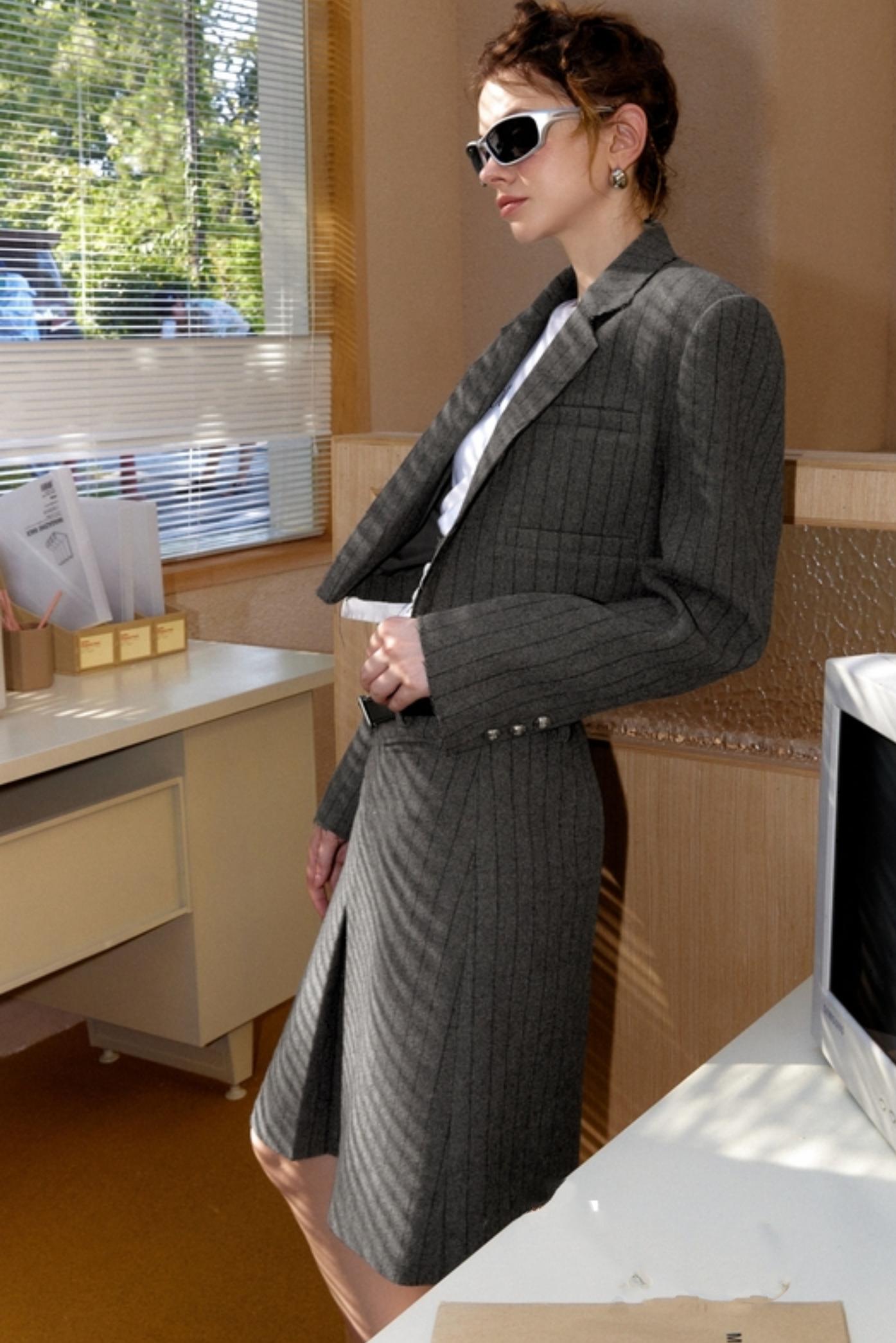 College Chic Striped Blazer Set-Up