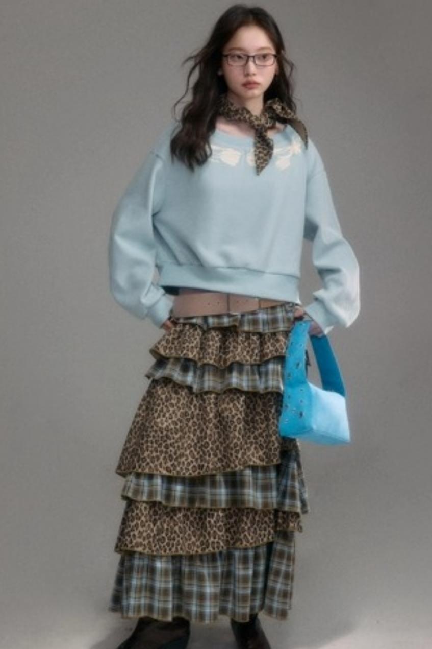 Tulip Embroidery Cloud Sweater