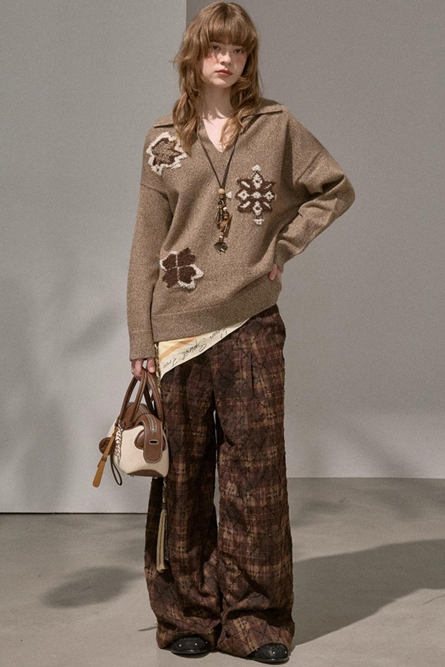 Volumetric Snowflake V-Neck Casual Sweater