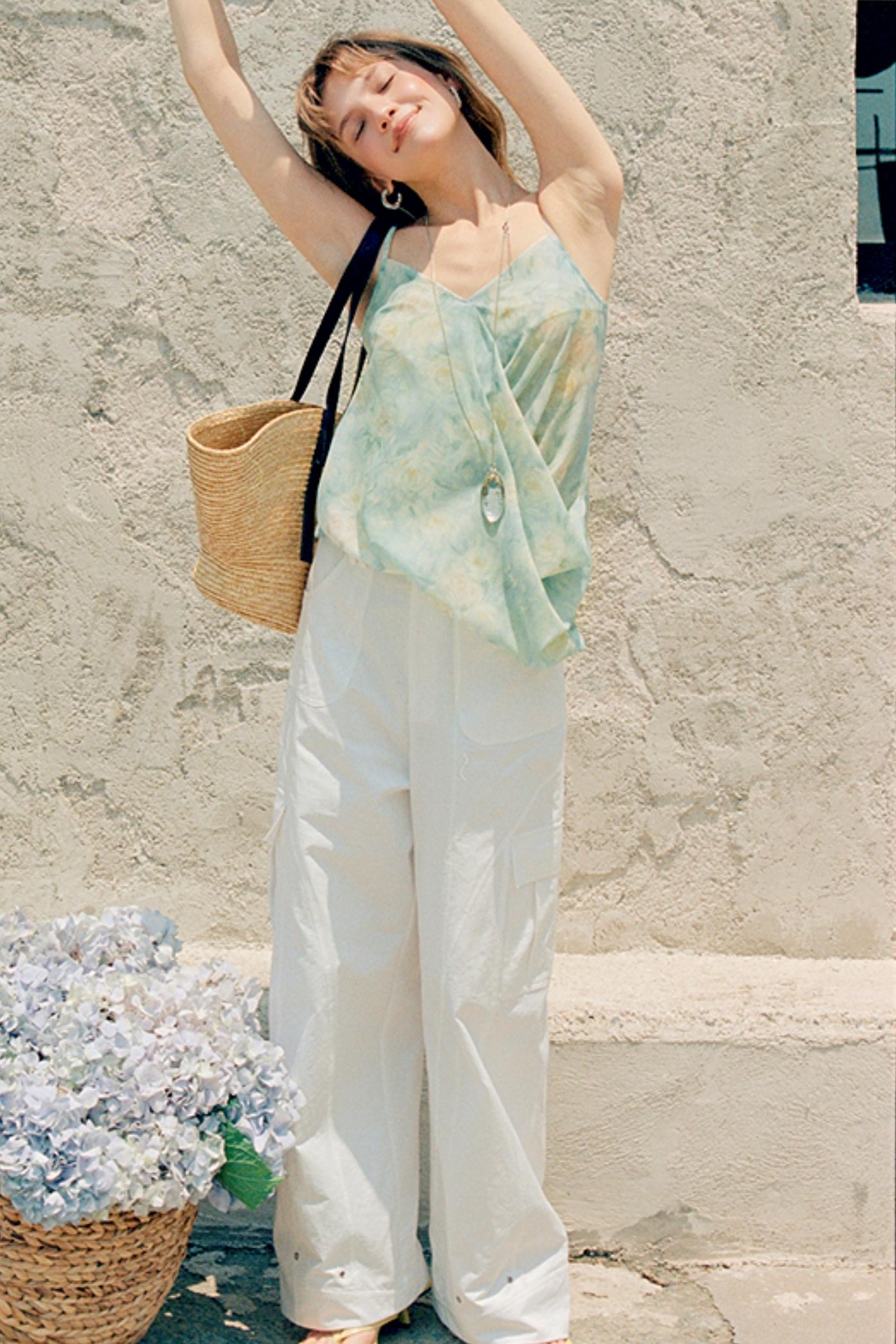 Blue Floral Thin V-Neck Camisole