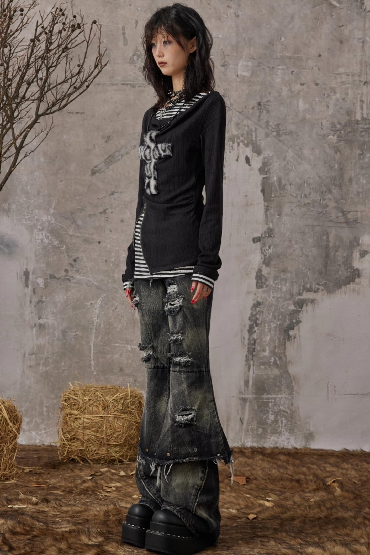 Swing Neck Knit Layer Top