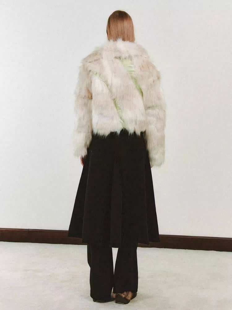 Splicing fur coat