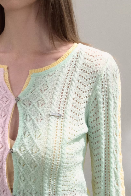Figurbetonter Pullover mit Kontrastnaht