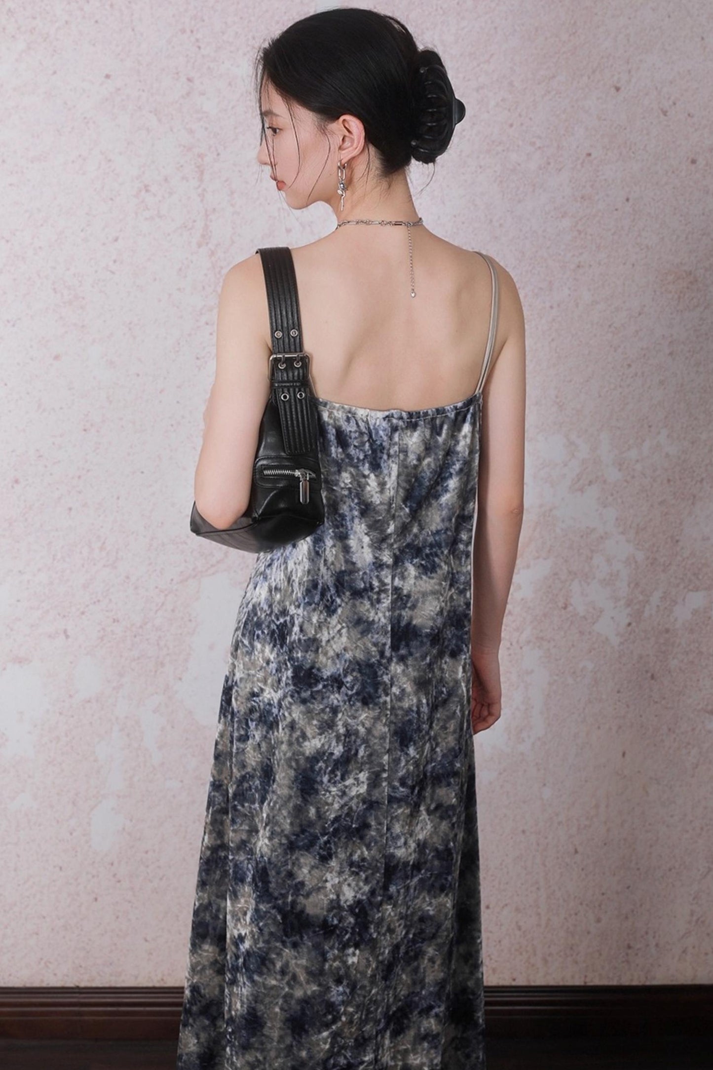 Yuanque Blue Velvet Slip Dress