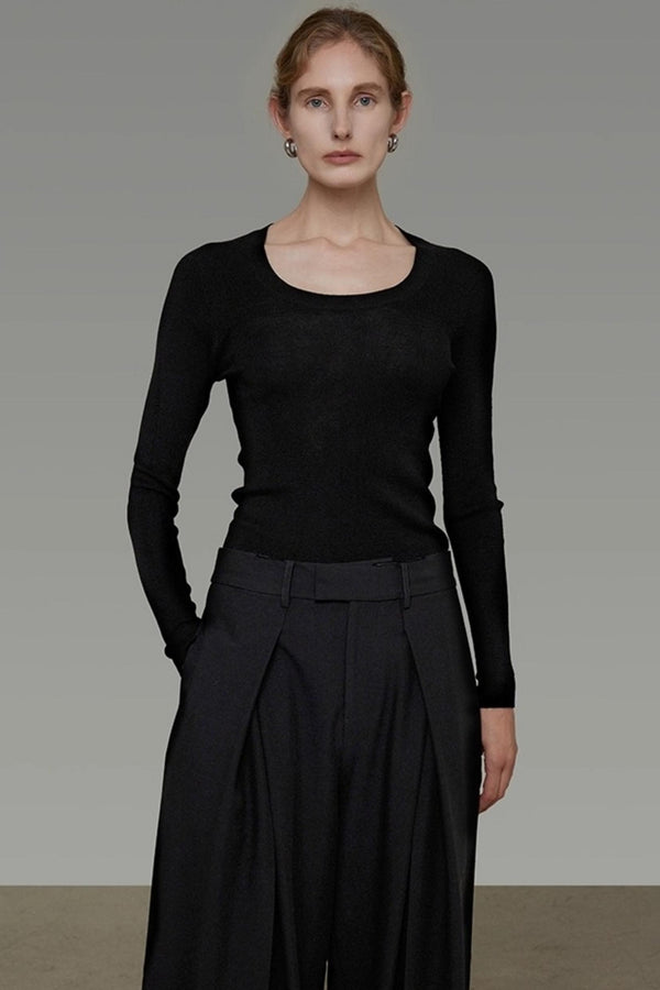 U-Neck Wool Slim Sweater