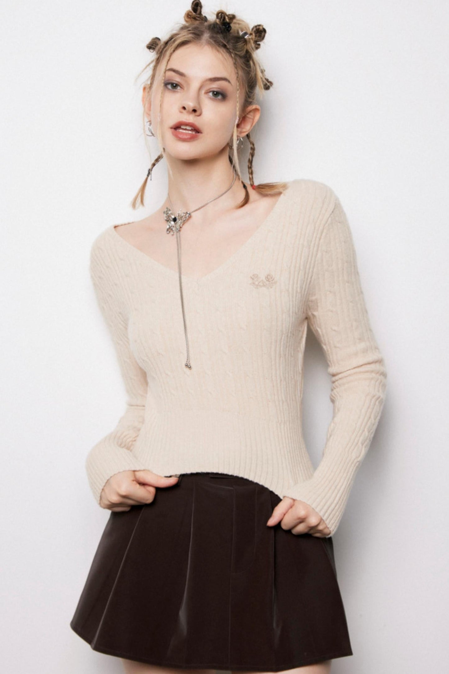 Flower V-Neck Knit Sweater