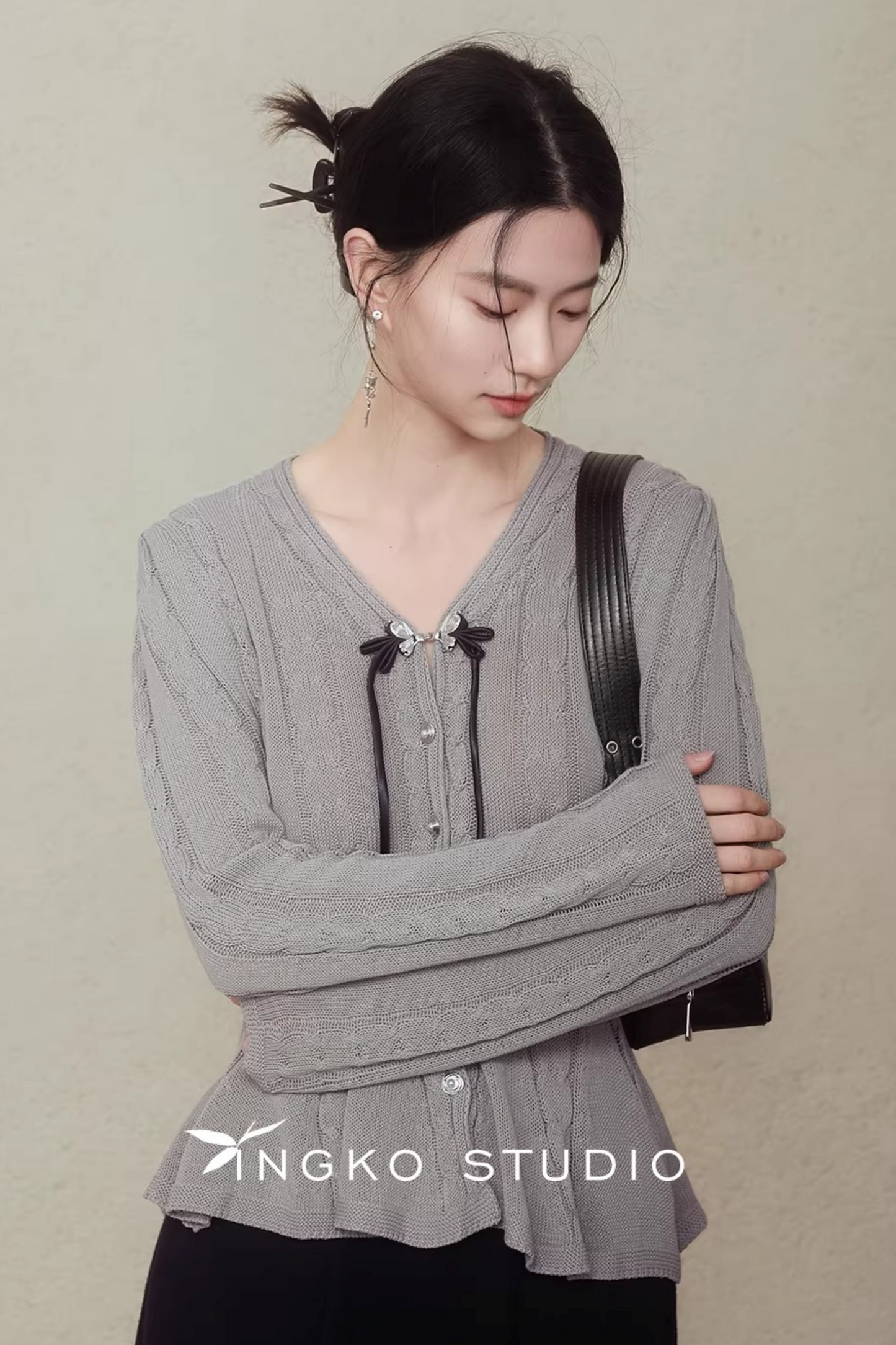 Ingko Cloud Gray Knit Cardigan