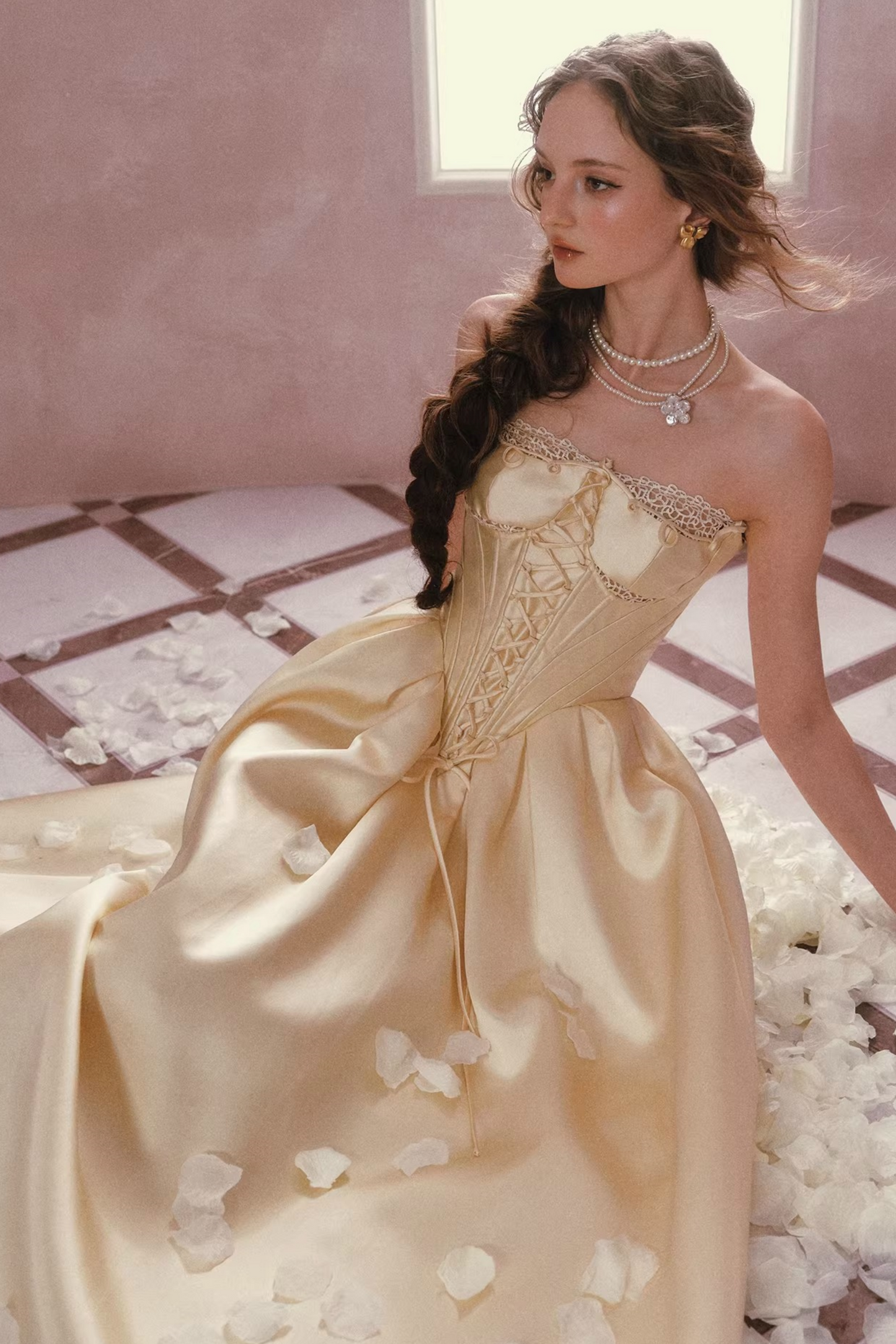 Satin-Spitzen-Korsettkleid