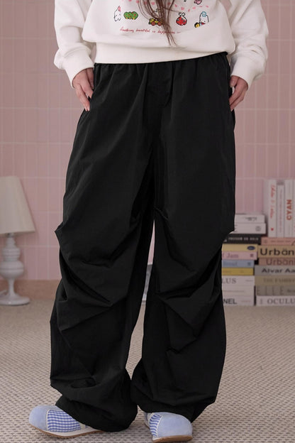 Loose Pleated Parachute Pants