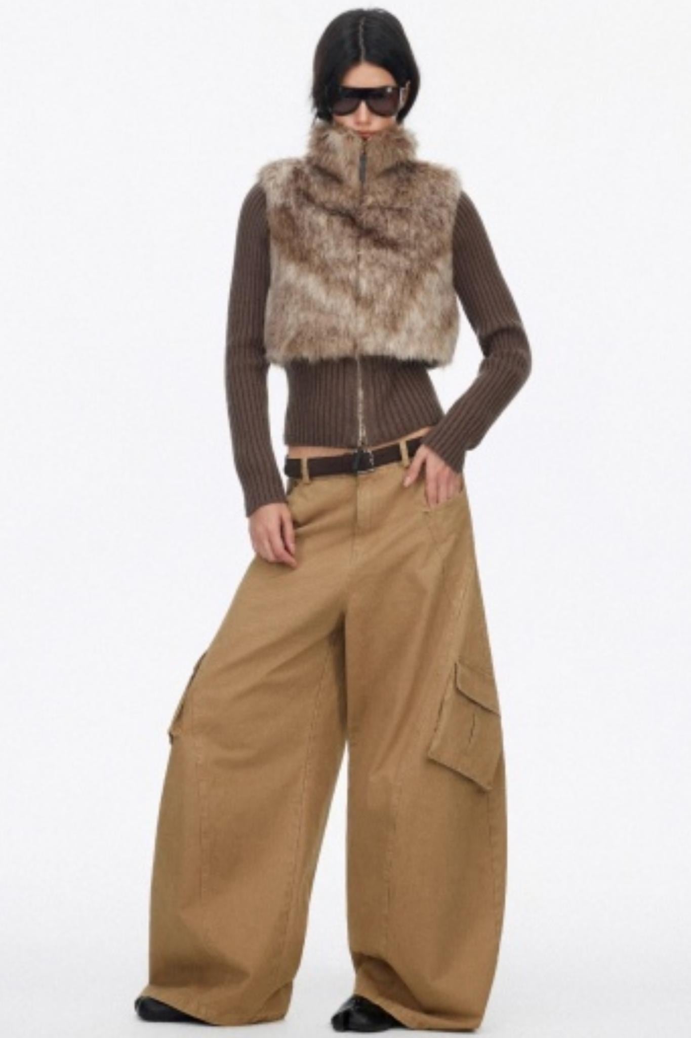 Distressed Wide-Leg Cargo Pants