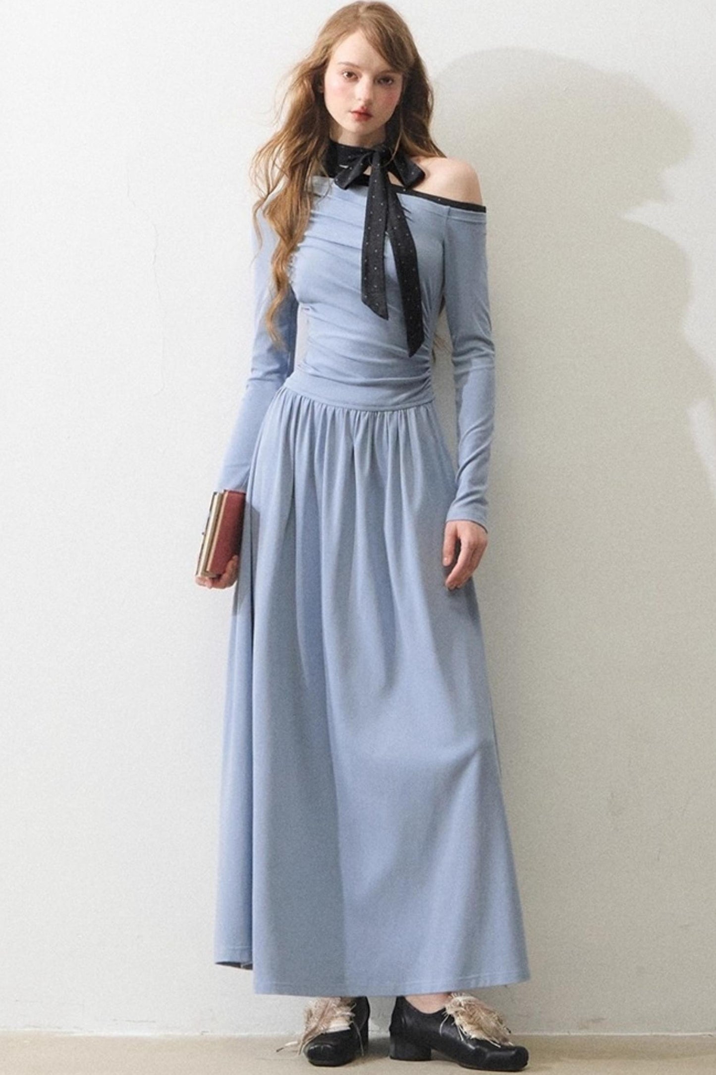 Romance Off-the-Shoulder Bow Dress