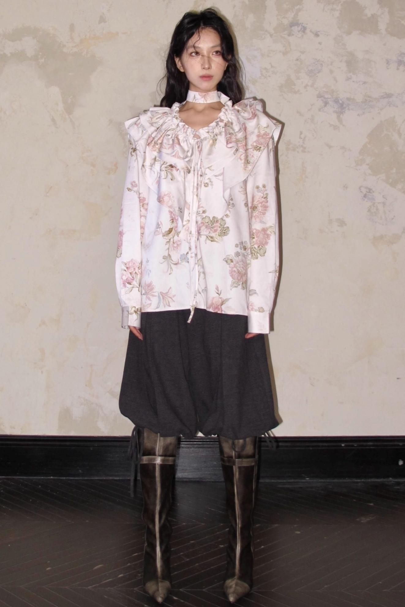 Three-Dimensional Wool Drawstring Pants