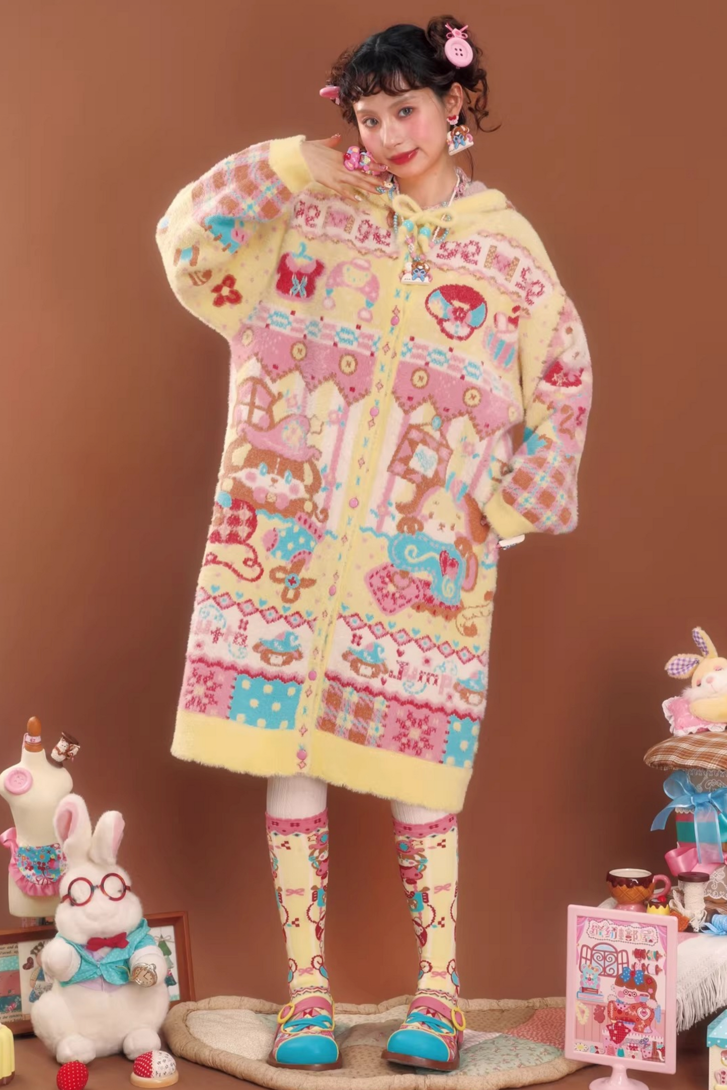 Gelber Kunstpelz-Kapuzenpullover-Strickjacke