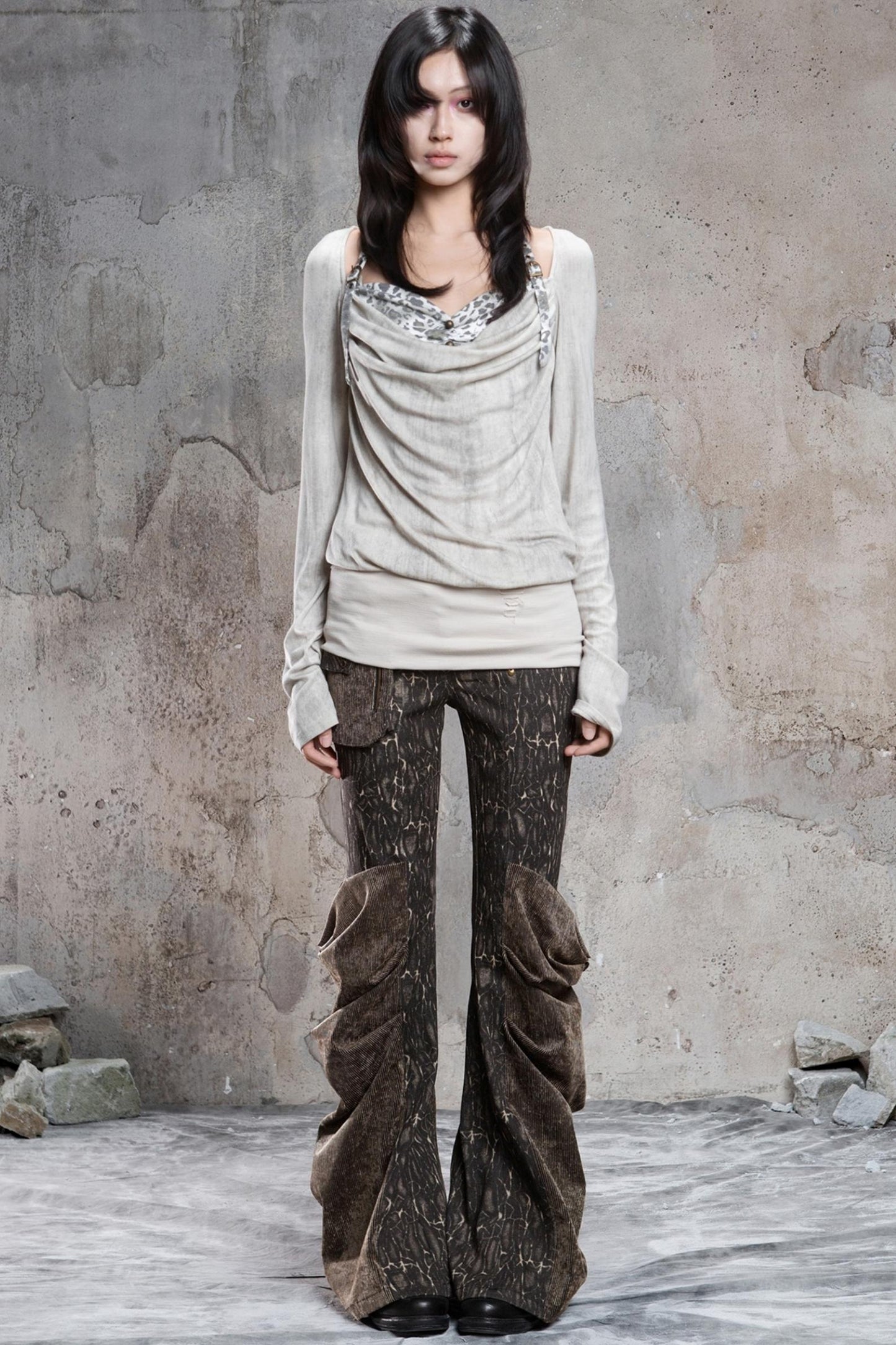 Fake Two-Piece Base Top