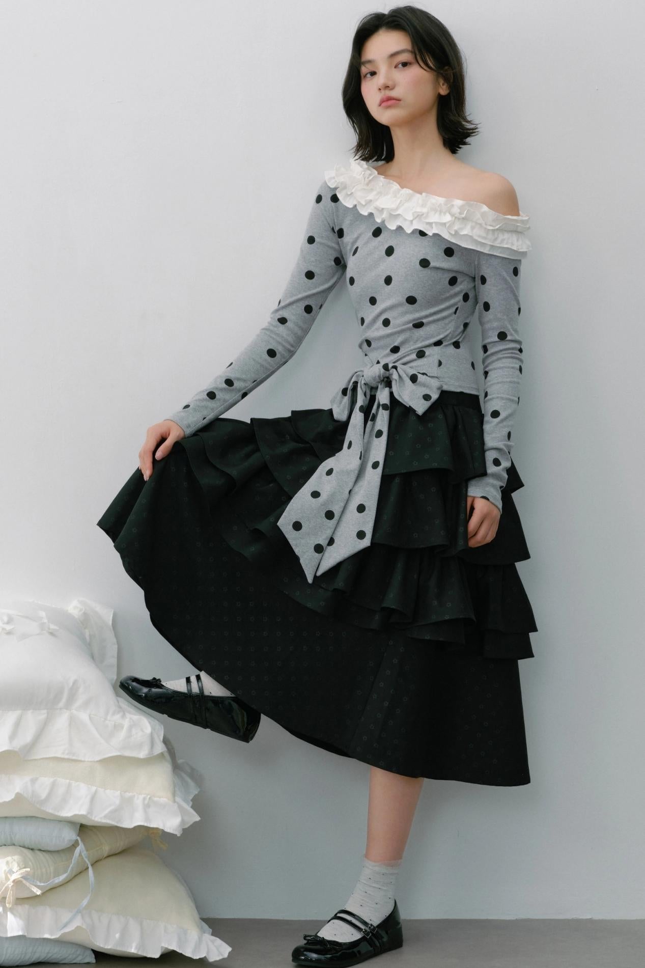 Slanted Polka Dot Long-Sleeved T-Shirt
