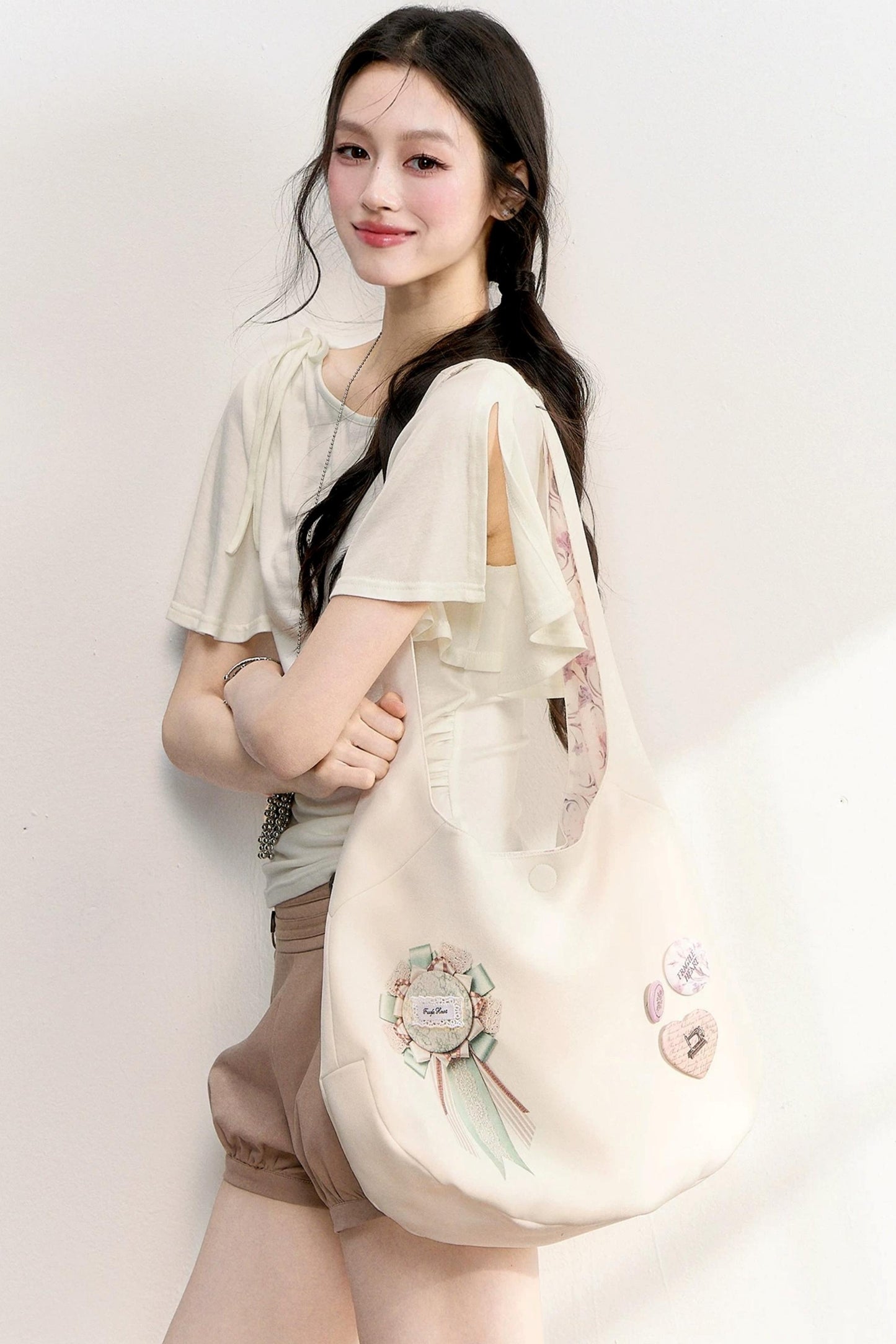 Completo con borsa tote leggera stampata