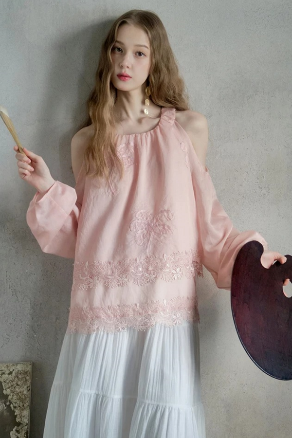 Frida Rose Lace Blouse