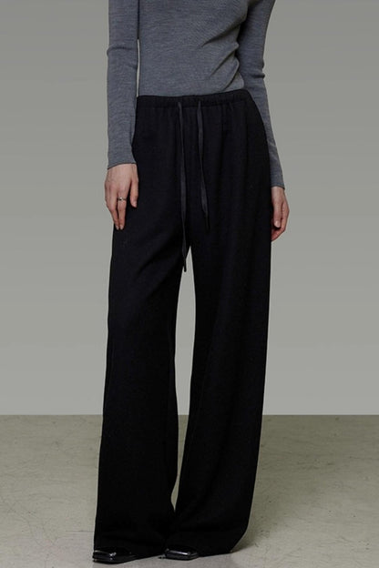 New High-Waisted Lace-Up Slacks