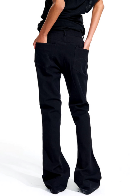 Schwarze, schmal geschnittene Bootcut-Hose