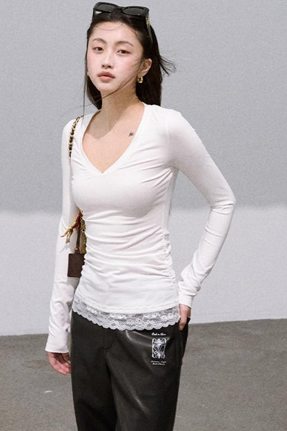 Slim V-Neck Knit Top