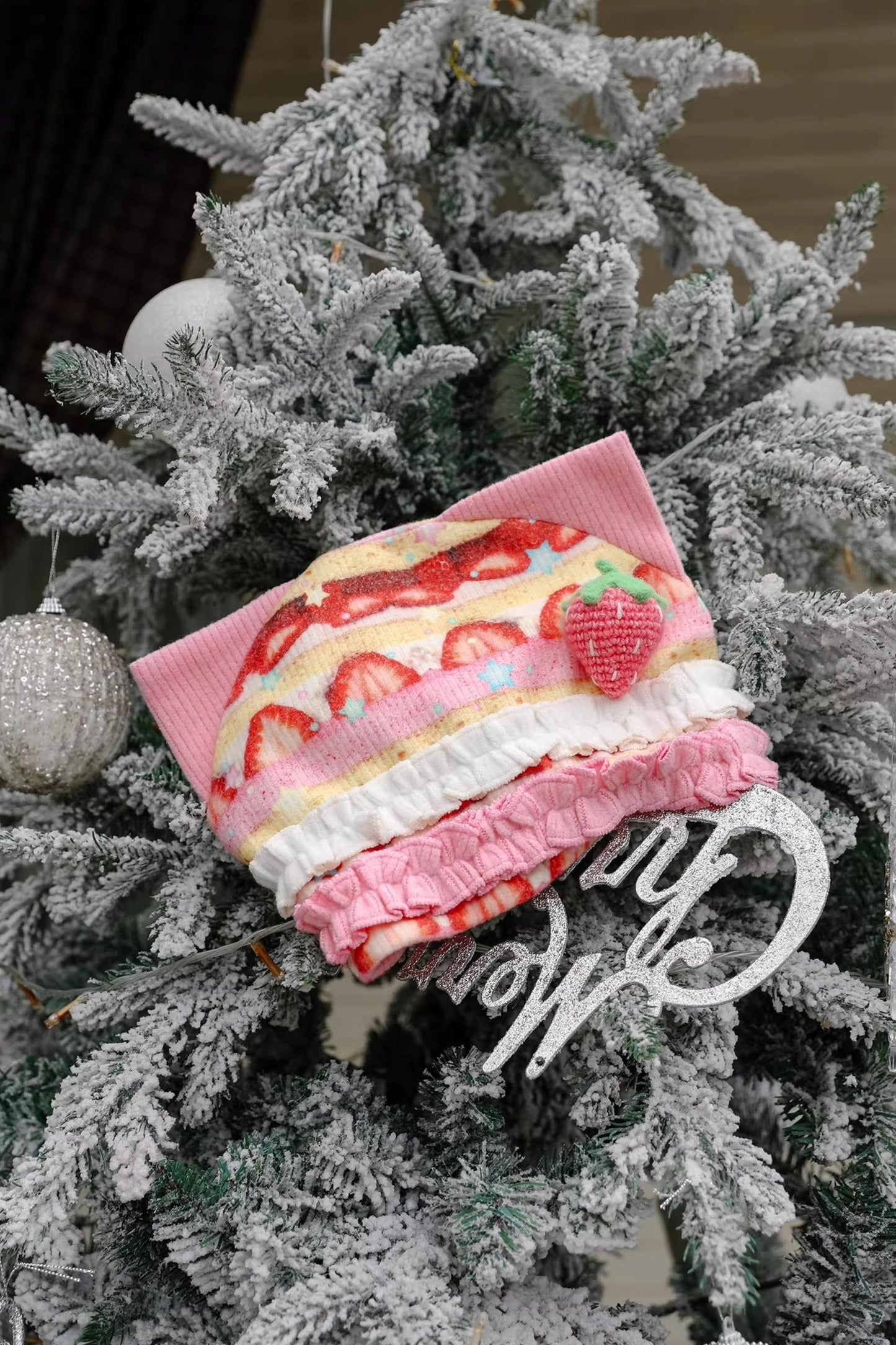 딸기 디저트 고양이 귀 모자