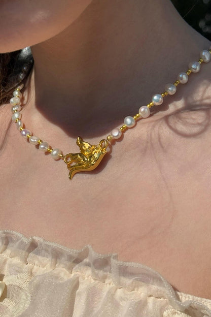 Louvre Pearl Clavicle Necklace