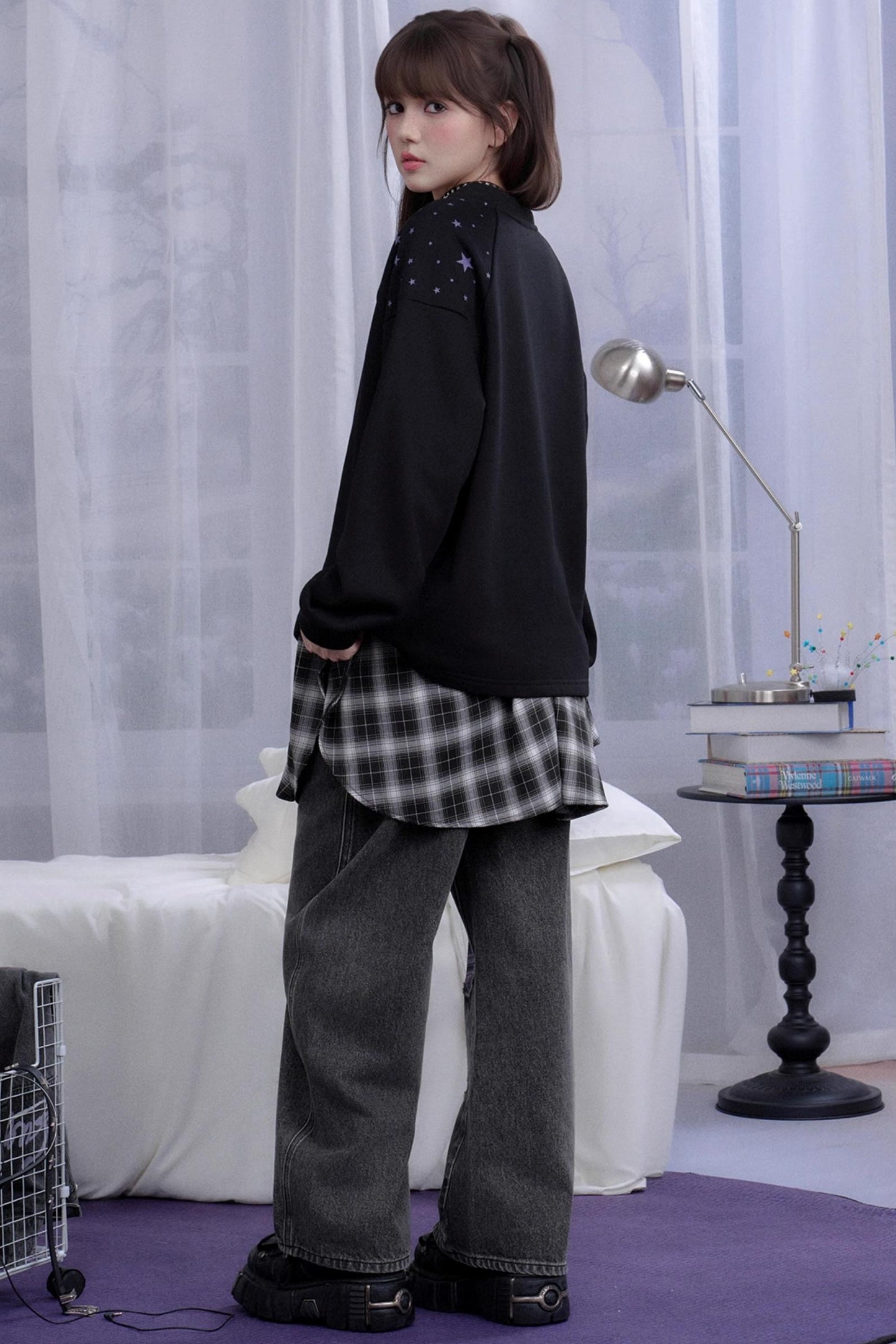 V-Neck Star Plaid Bear Sweatshirt