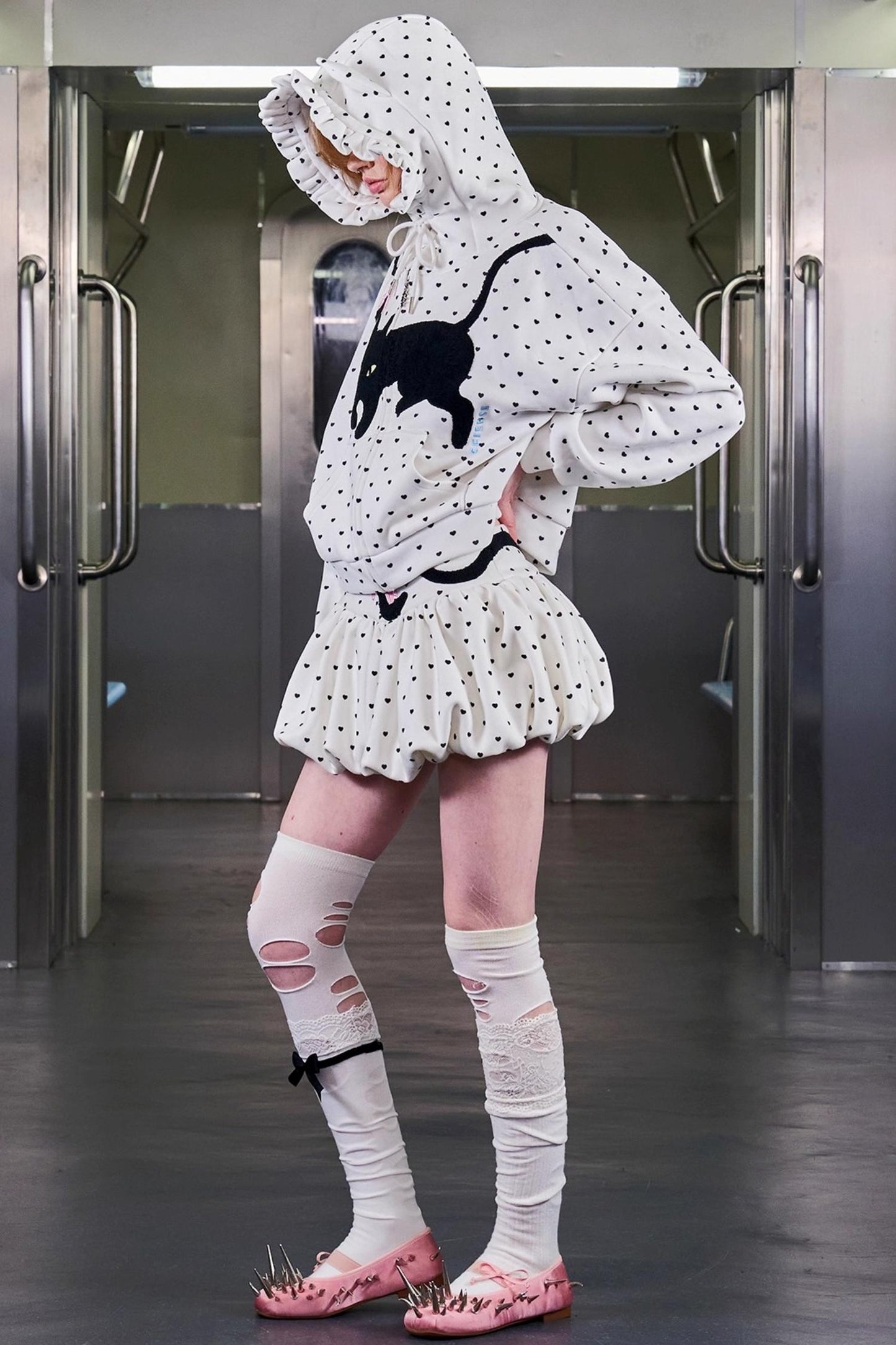 Cattail Embroidered Pumpkin Skirt