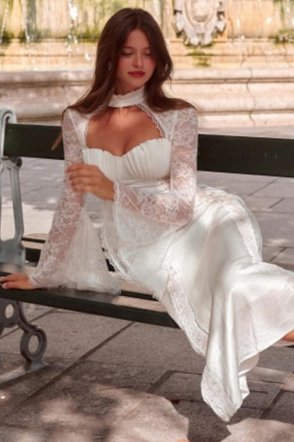 Moonlight Hera Lace Dress