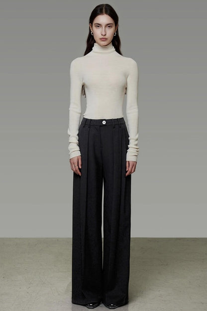 Classic Pleated Wide-Leg Pants