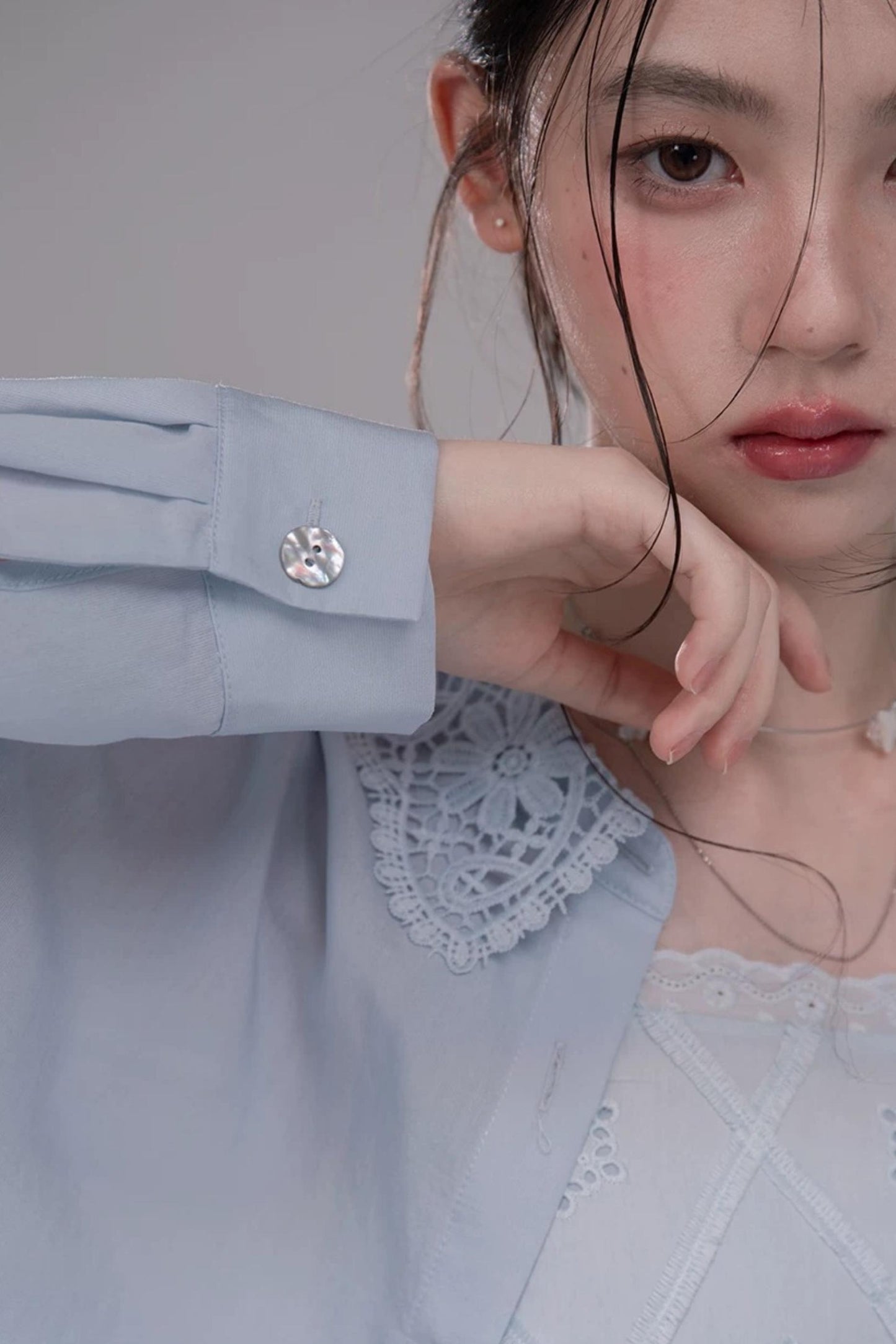 Light Mist Embroidery Vest Set