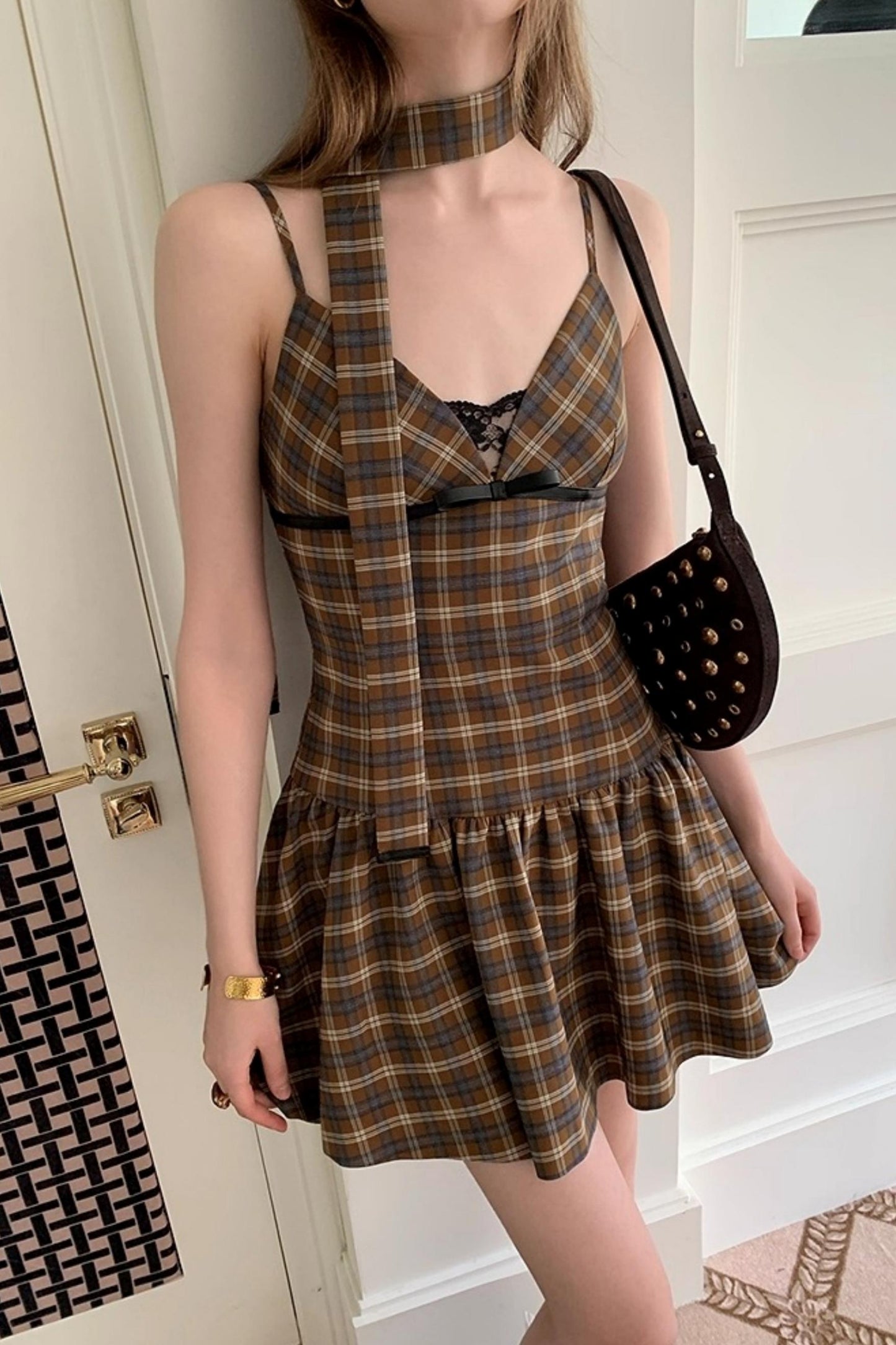 Uena Lace V-Neck Puffy Dress