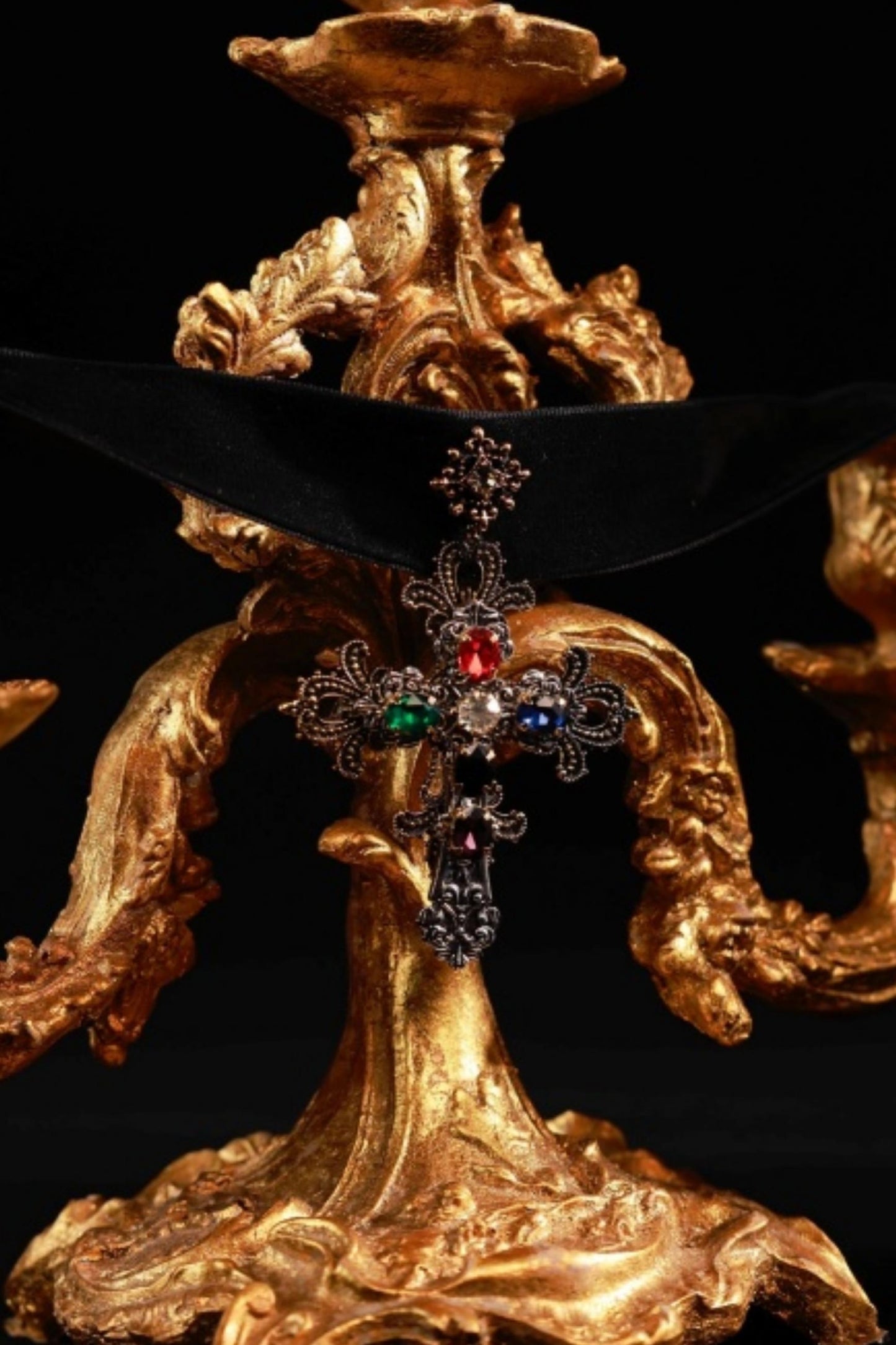 Lacemade Cross Choker Necklace