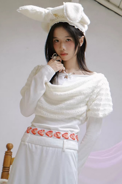 Gestricktes Oberteil mit drapiertem Kragen