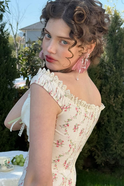 Slimming Floral Lace Top