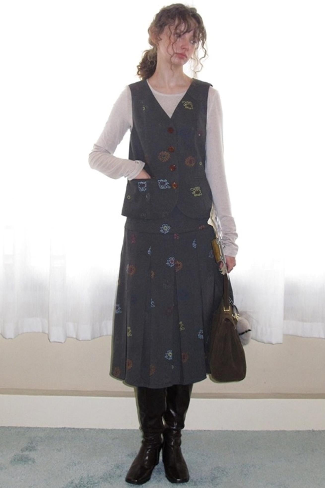 Needle Wool Vest Skirt Set-Up