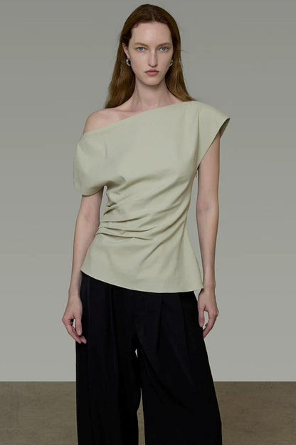 Niche Elegant Off-Shoulder Top