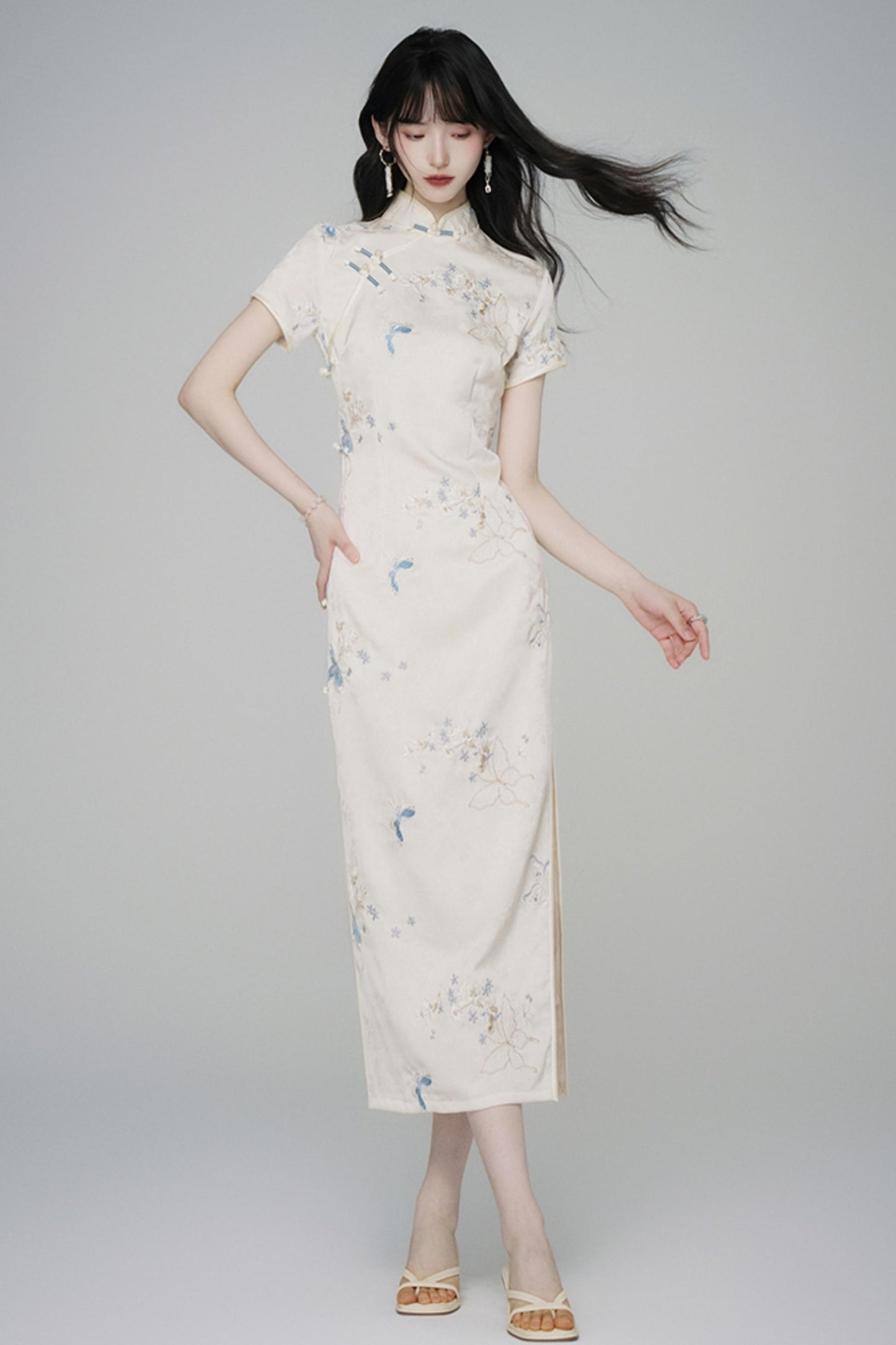 Chinese Style Embroidered Short Sleeve Dress