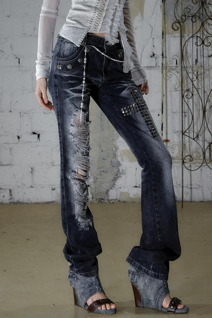 Jeanshose in Used-Optik mit Strasssteinen