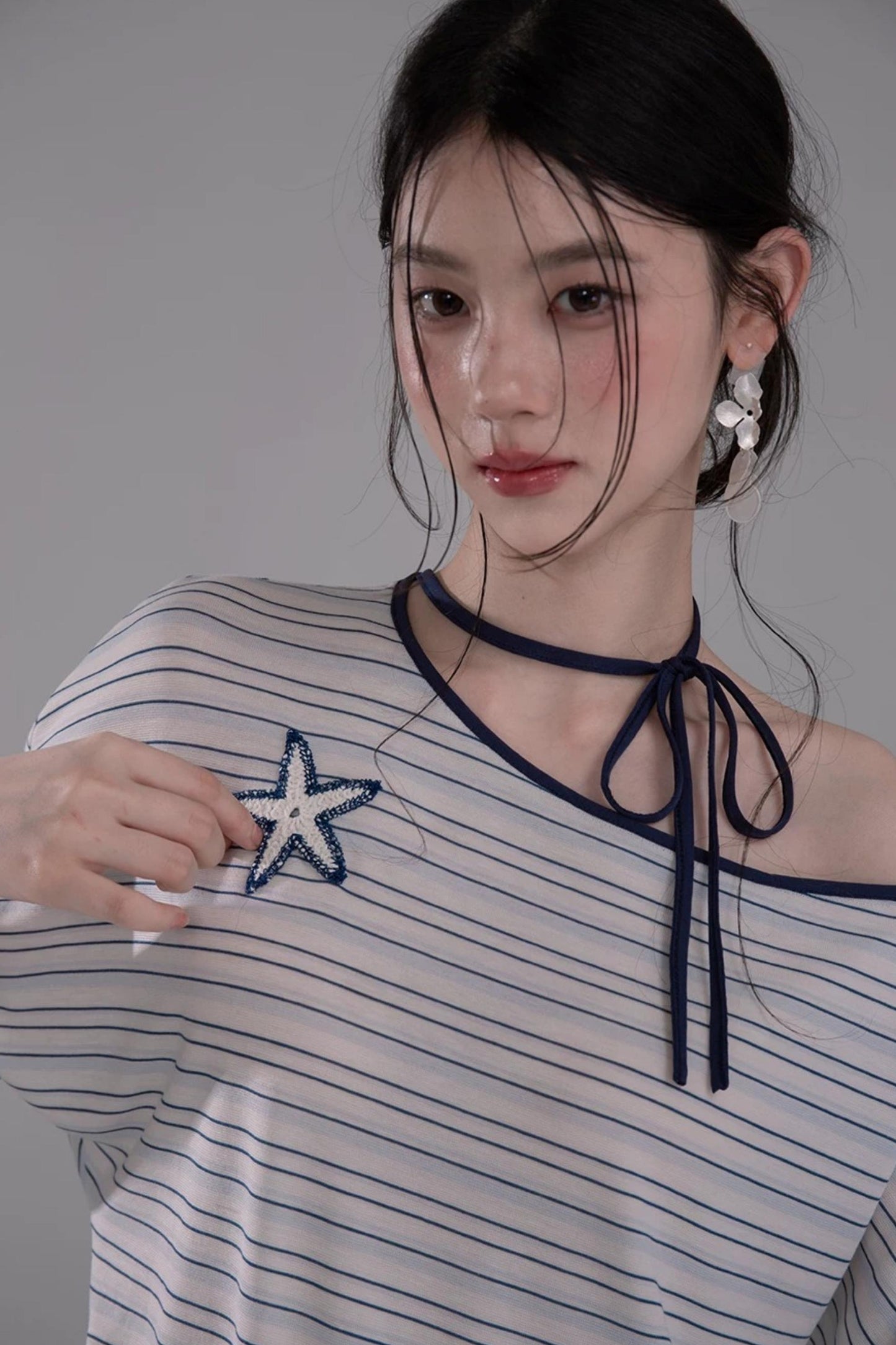 Off-Shoulder Starfish T-Shirt